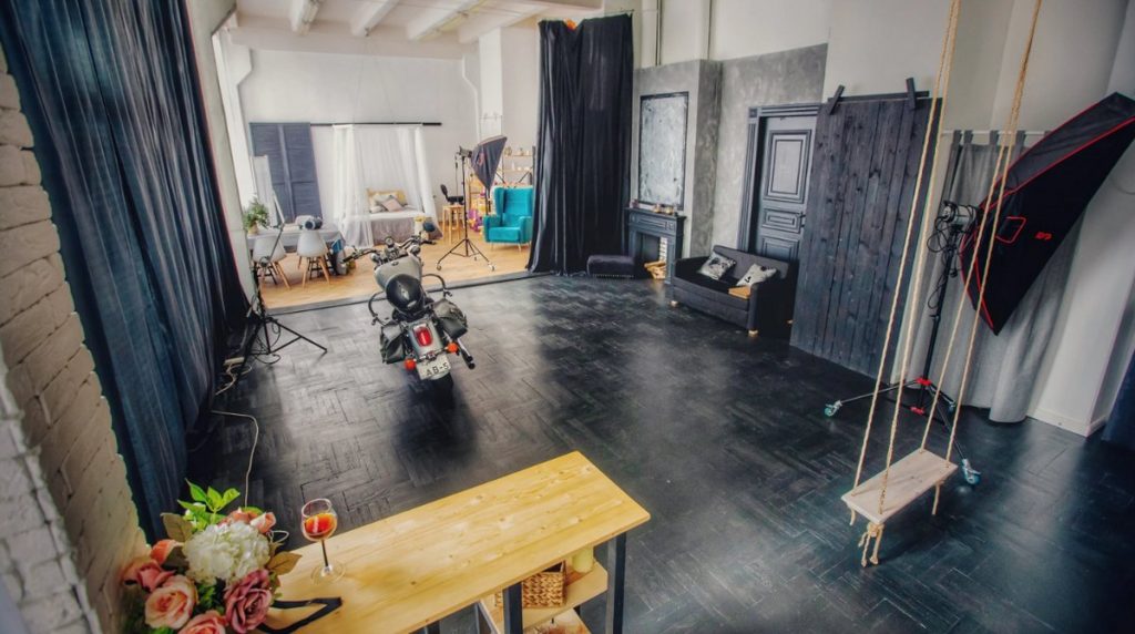 Top Three Photo Studios in Dubai PhotoWalkingUtah